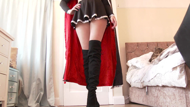 Danielle Maye: Skurczony przez Evil Supergirl