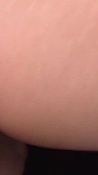 Aziatische hete kutjes scène-3 rondborstig Japans meisje masturbeert met een komkommer en krijgt creampie