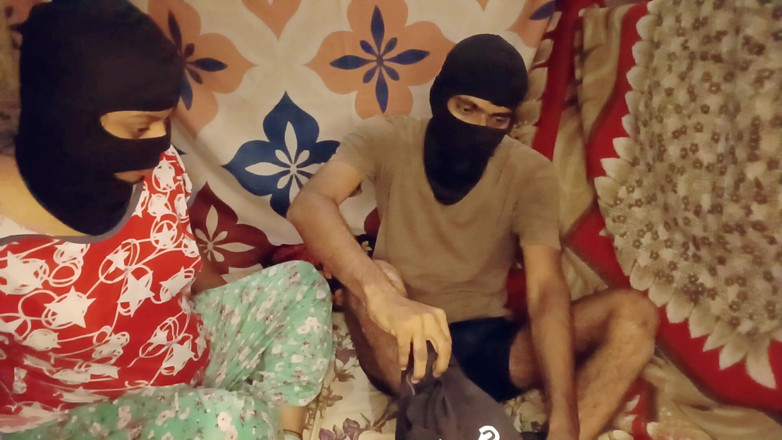 Poojakabir: Selamat hari jadi kepada ibu tiri Desi Village Bahagian 1