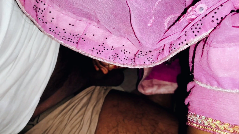 Raj porno studio: Индийскую новую бхабхи дези трахнули в Сари