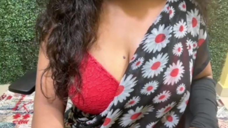 Surbhi453: Nữ sinh viên Ấn Độ thích làm tình với bạn cùng lớp...