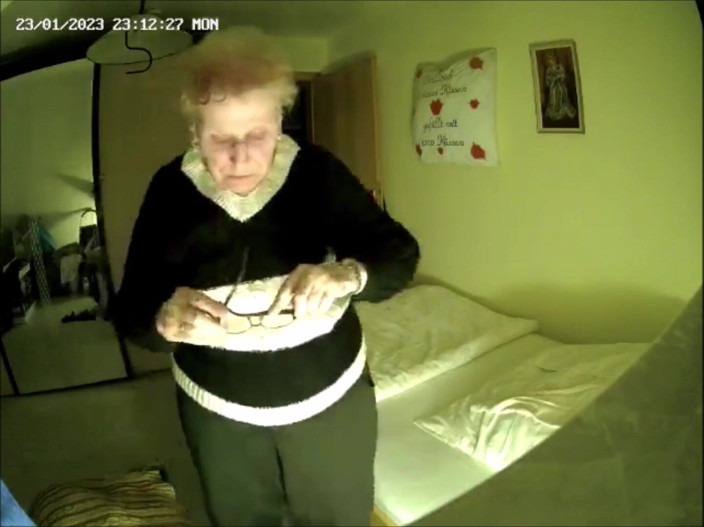 Heisseoma: Secretly Observed in Bedroom 3