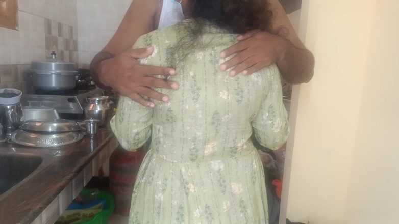 Laxi ammu: ディヴィヤ・チェンナイ・カレッジ 3