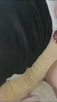 Adik tiri mewujudkan fantasi seks abang tirinya dalam mimpinya, video seks bahasa india