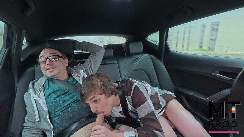 MT gay prod: Dwóch heteroseksualnych facetów ssie się nawzajem i próbuje się pieprzyć...