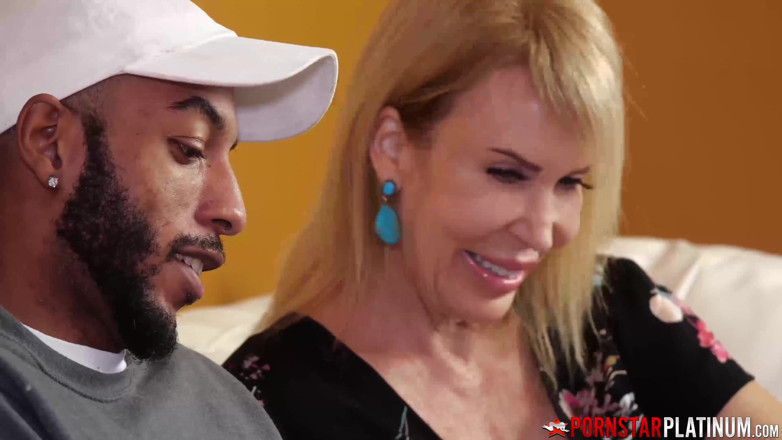 Pornstar Platinum: PORNSTARPLATINUM - Erica Lauren menggoda John Long untuk kongkek antara kaum