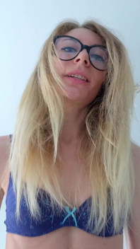 Step Sis Can't Sleep Without Big Cock in Her Ass and Hot Cum