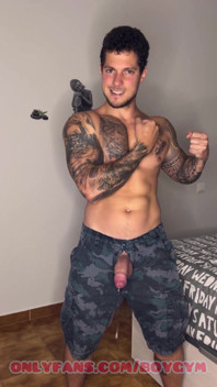 Military Gay Shows How His Weapon Cums