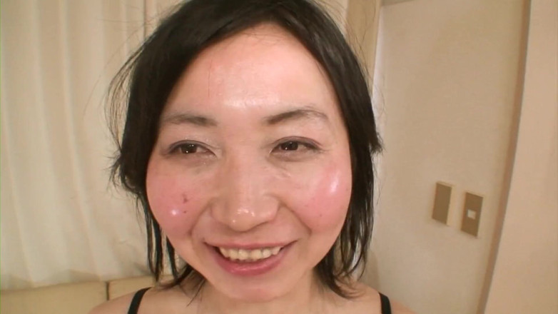 Japan Lust: Sıska Japon genç erkek avcısı yarağa boyun eğiyor