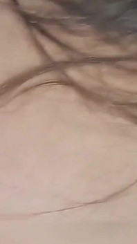 她不想看电影，我最好的朋友想要做爱。