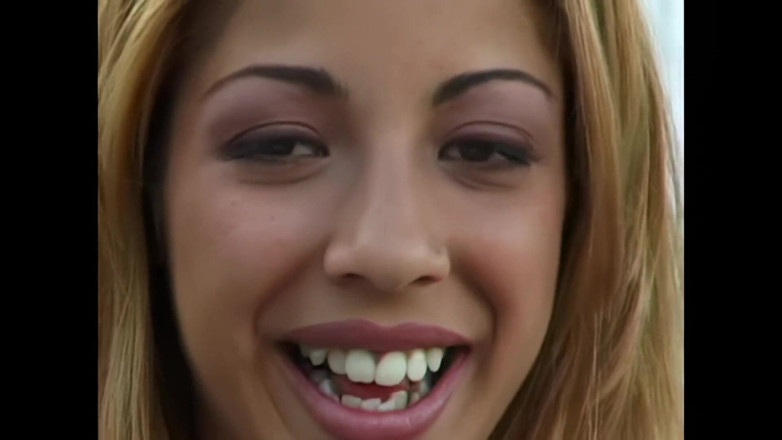 Blitzporn: Melody Love: senzuală, cu o pizdă tânără perfectă, futută tare