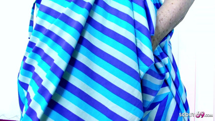 Full porn collection: Nenek bengkung blonde dikongkek oleh cucu tiri yang tertangguh