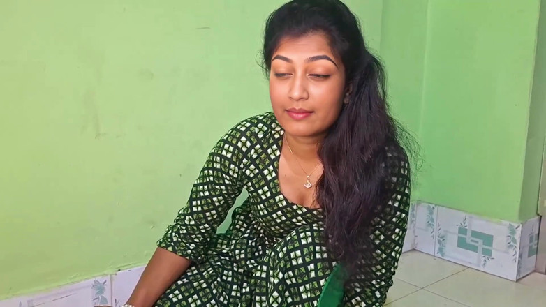 Laila xxx porn169: Adik tiri marah selepas melihat zakar saya, adik tiri meminta...