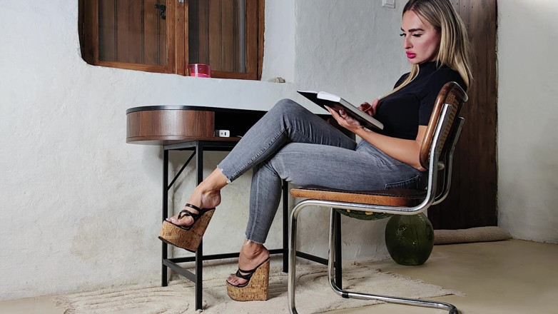 Goddess Lena: Hot Wedges