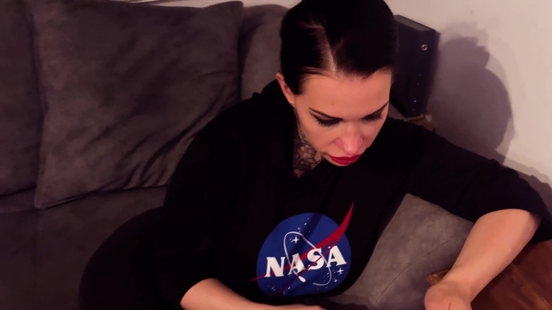 Miss Alessa Milano: Good Night, Honey - Blowjobs Instead of Kissing