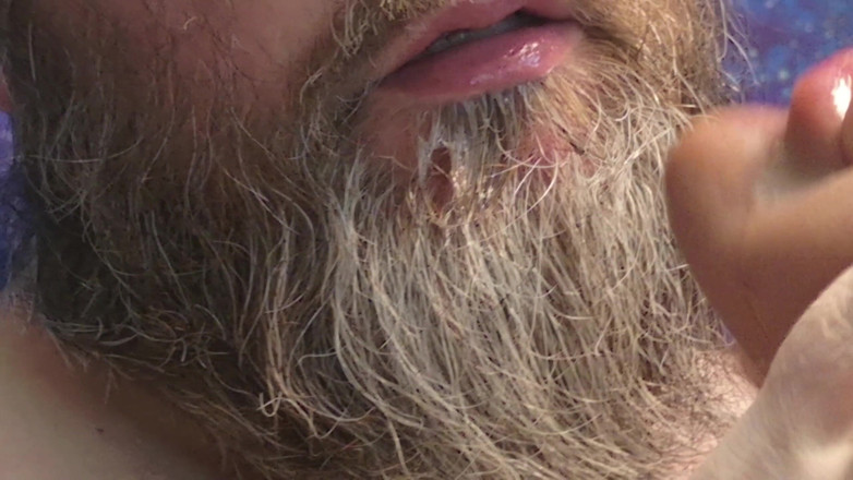 JJ7779: 새 섹스홀로 내 자지를 따먹는 솔로