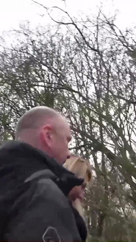 Gangbang Creampie con fisting anale - MILF magra Katerina
