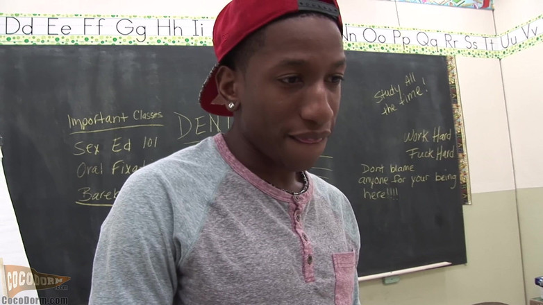 CocoDorm: Bateristul Boi și Travis Davis