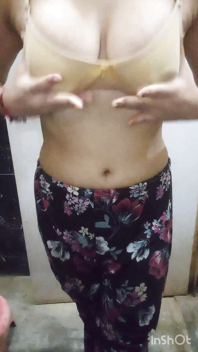I Long to Get Fucked by Your Cock Indian Delhi Medical College Girl Bathroom Fingering Clear Hindi Audio Viral (Blackberry sexy)
