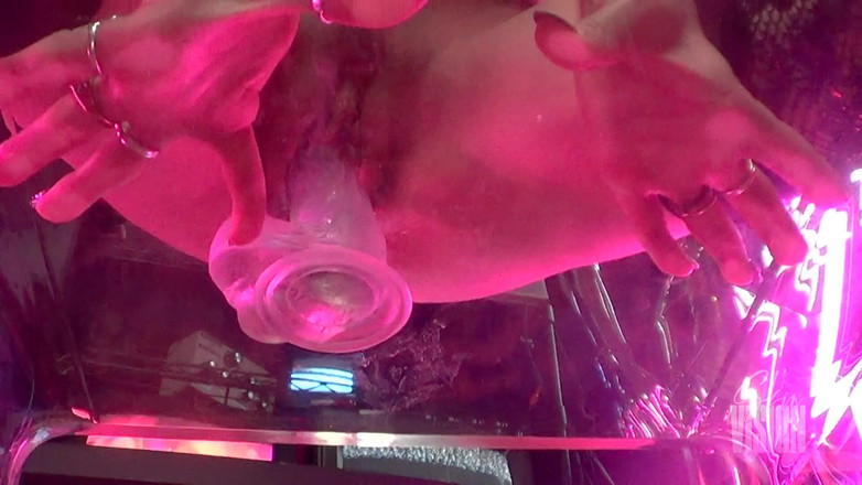 SkinVision: Rosa &amp;saftig bimbo kanin - Luna Luxxx