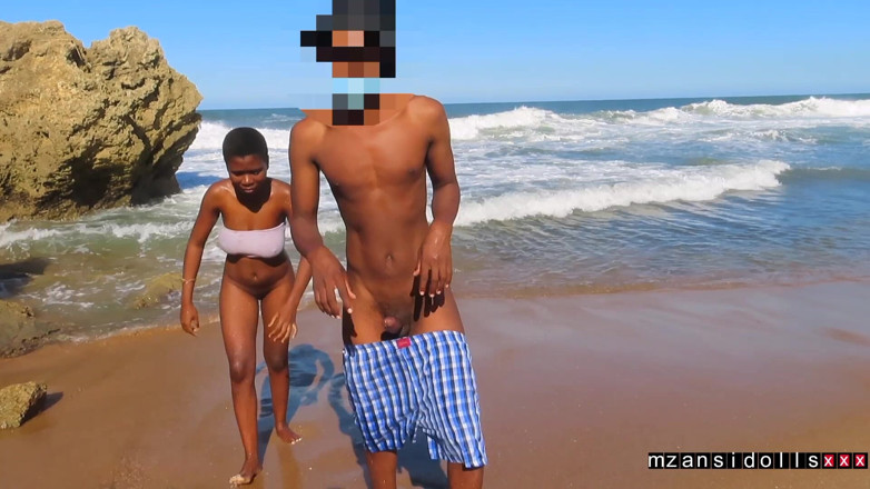 mzansionlyfan: Beach Blow Job