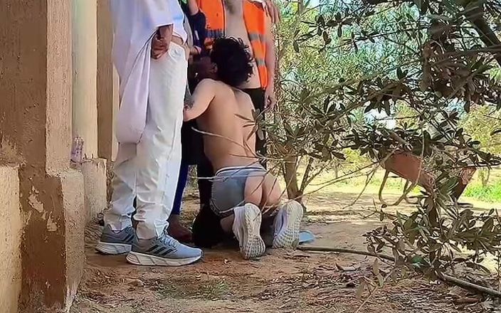 Arab gay sex: Hoan lạc ngoài trời