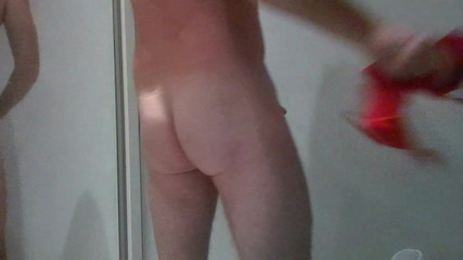 Alan Long: Jdu po schodech budovy v mých kalhotkách!