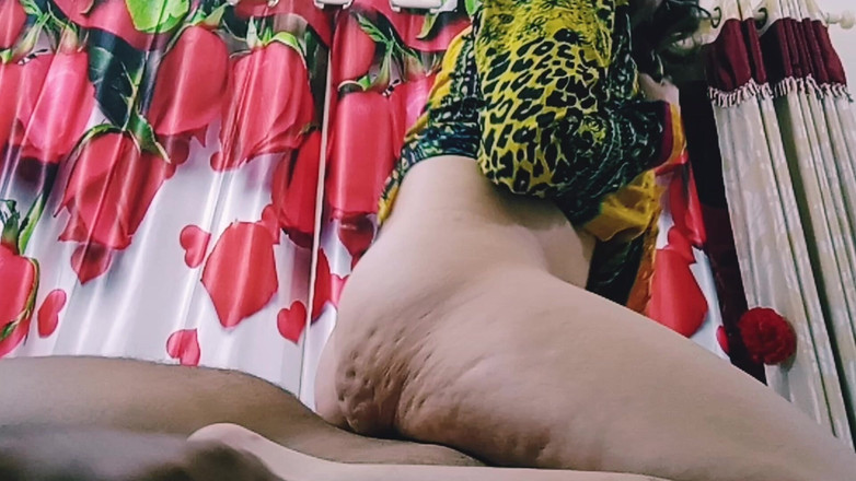 Bolly Karma: Yaramaz ve güzel üvey anne