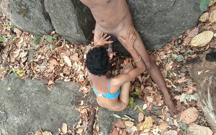 Graju1244: भारतीय देसी लड़की की उसके सौतेले भाई द्वारा जंगल में चुदाई