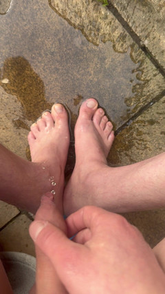 Nalekhome: Piss on My Little Feet