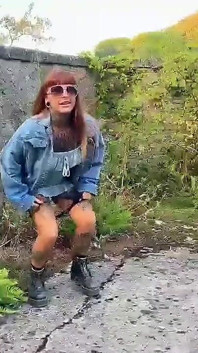 Hinterhältiges pinkeln im freien