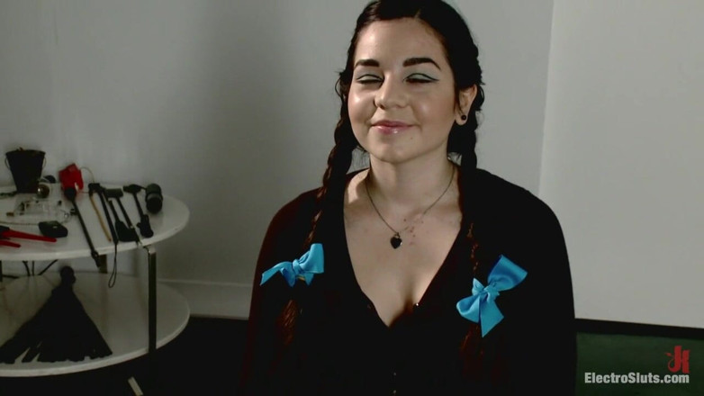 Electrosluts by Kink: Fresh Faced 19 Year Old Takes an Electrifying Ass Stretching!
