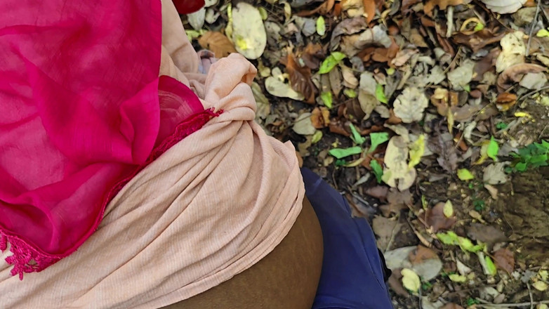 Ankush raj: Ritika Had Gone for a Walk in the Forest to...