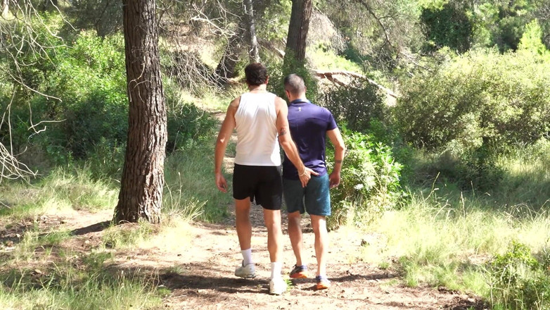 Logan Vera: Berlayar di Hutan