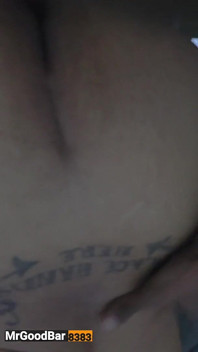 Pancutan belakang berkrim sehingga creampie