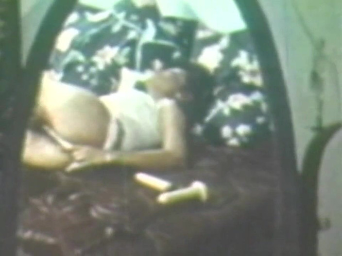 Vintage megastore: Tante semok latina lagi asik muasin dirinya sendiri