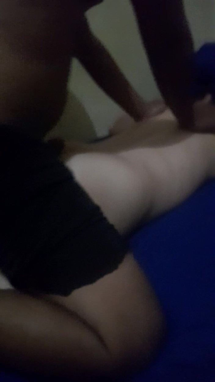 Angelina Pop: Покладіть маленький член в пизду красивого коханця