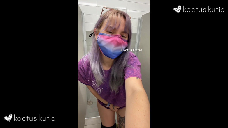 kactus kutie: April 2023 Pee Compilation