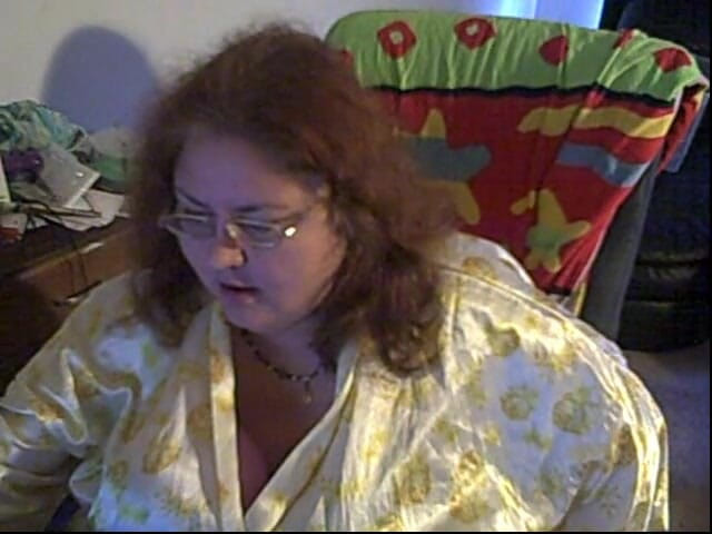 BBW nurse Vicki adventures with friends: Cam show of me playing with some balloons