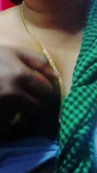 Mohini Village Bhabhi Hardsex in Bedroom.