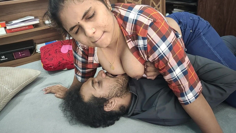 Vaishnavysharunraj: Mallu Couple Hot Boobs Suck Romance, Indian Couple Boobs Suck,...