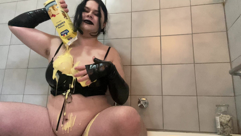 BunnieGoth27: Cubierto de estrella de leche
