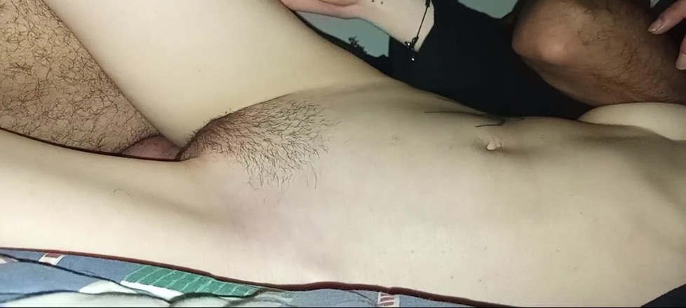 SultryStyles: Nechali mě sama doma a pozvala jsem svého přítele na...