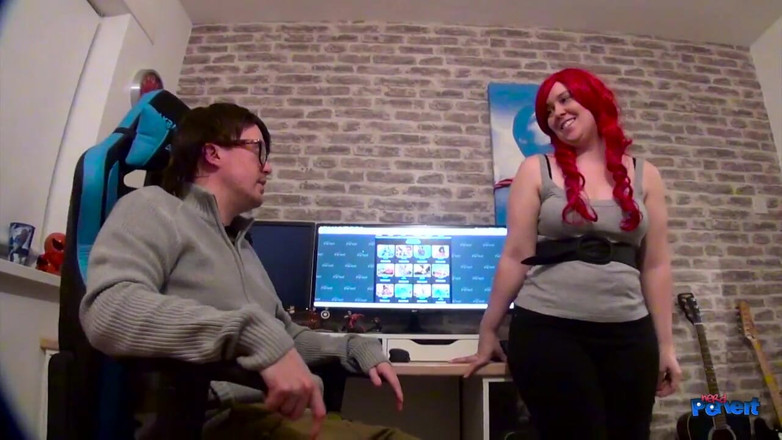 Nerd Pervert: Abby Price - pizdă drăguță de 19 ani