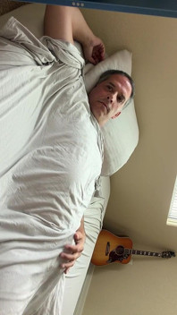 Duke Silver Suona Il Trombone a Letto