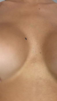 Mia Perriera - No Bras Allowed
