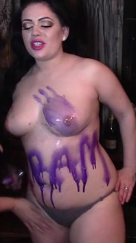 Devon Dom - merokok dan melukis
