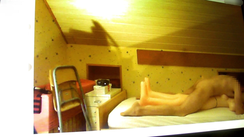 Mark Hannes: Sexdoll操逼手淫直播在Skype上