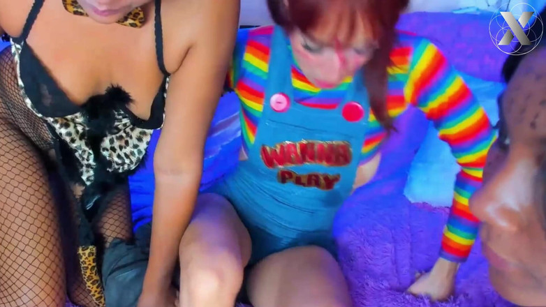 Lesbian Friends: दो निम्फोमैनियाक एक दूसरे को मौखिक आनंद देते हैं