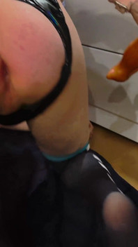 Femboy Miku Gapes Their Rabbit Hole with Deep Anal Dildo